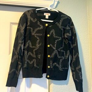 Cat & Jack, Girls’ ⭐️ Black and Gold Star Pattern Sweater, Size Small (6/6x)